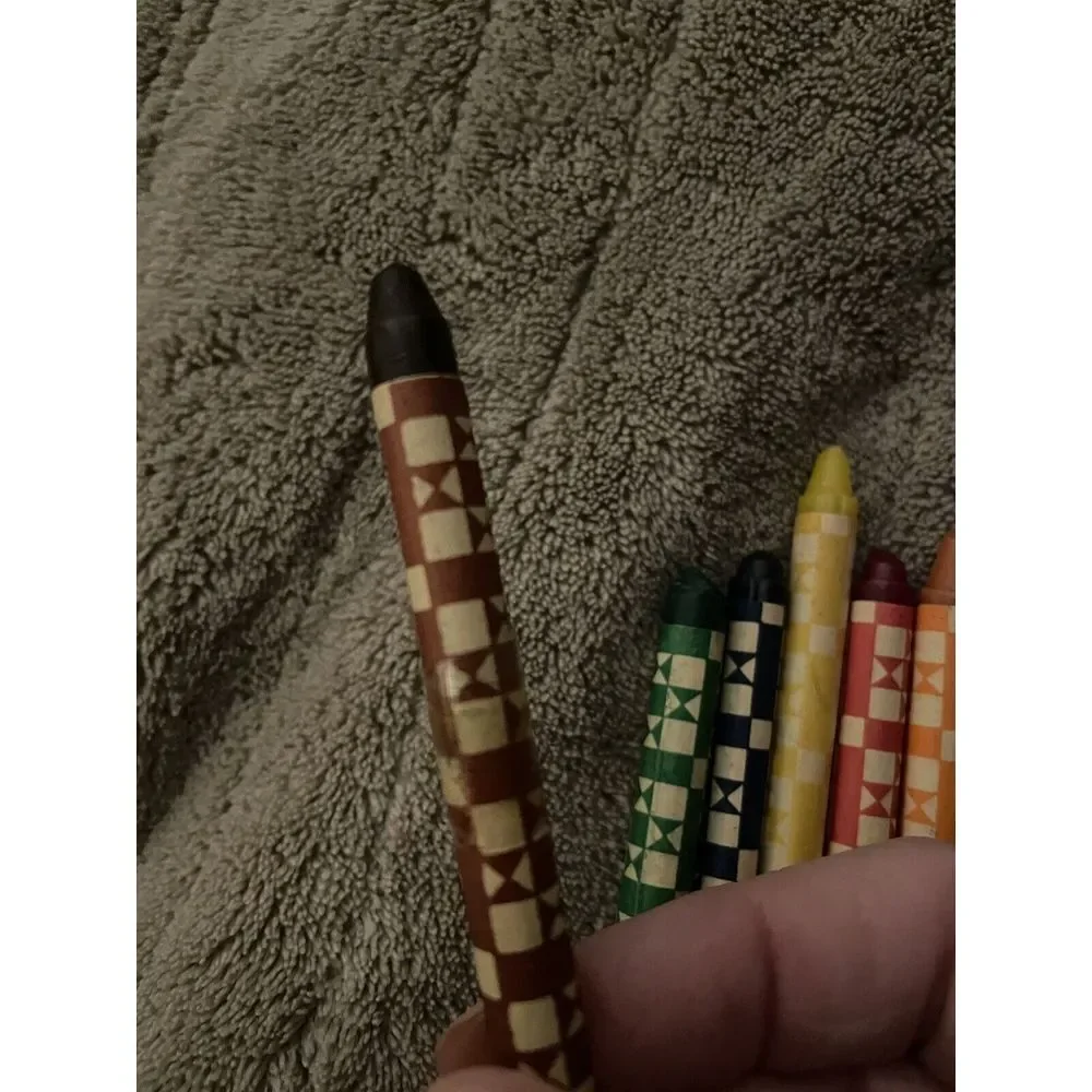 Vintage Crayons The Quaker Oats Company 1